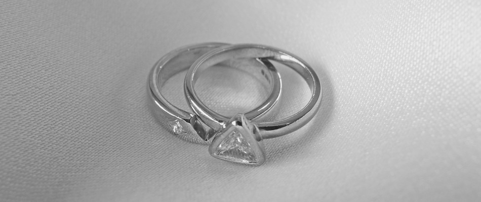 white gold dimaond ring whodium plated SSJ white gold dimaond ring whodium plated SSJ